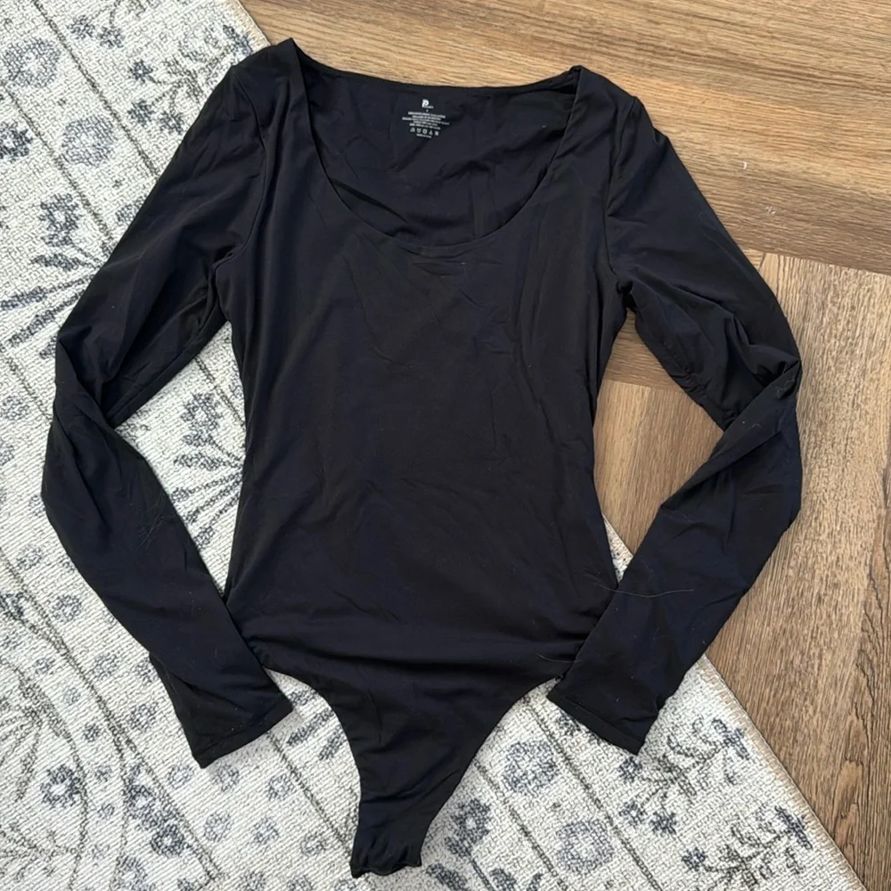 Scoop Neck Bodysuit - Picture 2 of 5